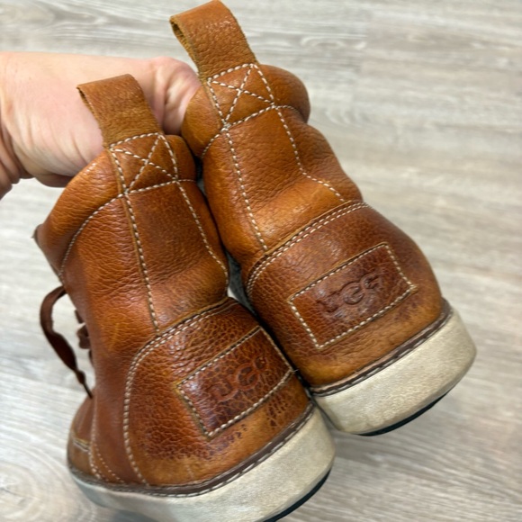 UGG Australia Brown Women's Garrin High Top Sneaker Shearling Booties 9 EU 40.5 - Picture 4 of 10